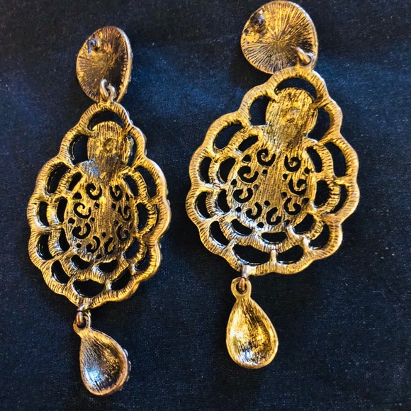 Earrings - Picture 2 of 2